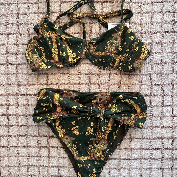 Kitty & Vibe Other - Kitty & Vibe super cute swim suit